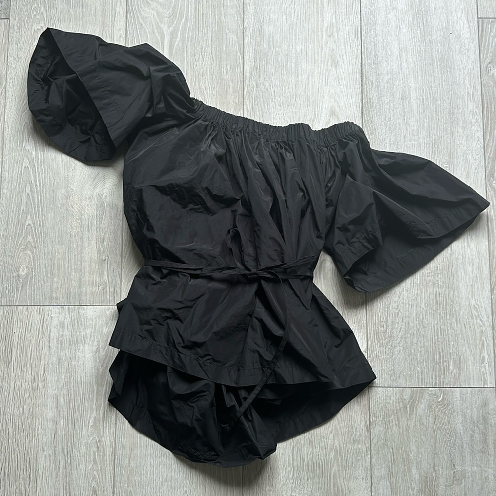 Off-the-shoulder black top with tie